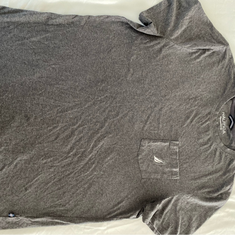 Nautica Men's Gray T-Shirt